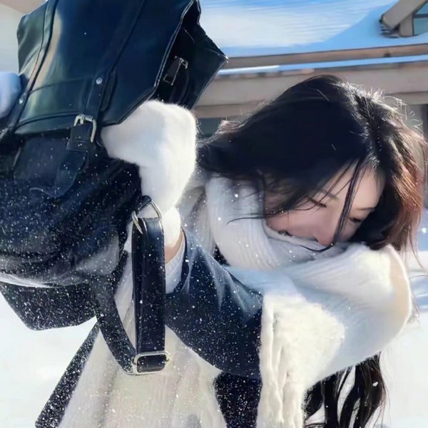 轻拍翻转小魔女